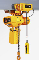 大型模具搬運冠航環(huán)鏈電動葫蘆的使用