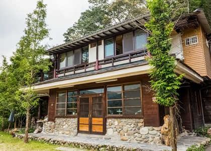 民宿建造中冠航電動葫蘆的應(yīng)用