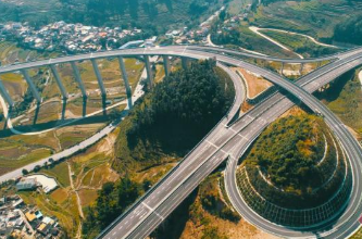建水至個舊段高速公路正式通車，電動葫蘆破解吊運難題